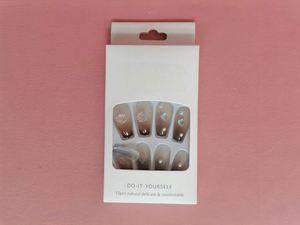 12 pièces/boîte – Faux ongles pour enfants, motif dessin animé, couvrance totale, autocollants, détachables, avec éponge de lamination mate pour manucure des filles - Product Image 2