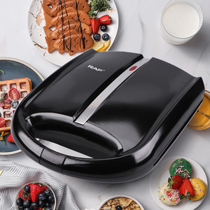 Machine à sandwich électrique multifonctionnelle quatre-en-un en plastique pour la maison avec chauffage double face et plaque antiadhésive - Product Image 1