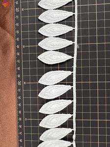 Garniture en dentelle de feuilles exquises, dentelle blanche ivoire, appliques, petites feuilles, dentelle pour bijoux, <span class=keywords><strong>voile</strong></span> de mariée, matériaux de bricolage - Product Image 6
