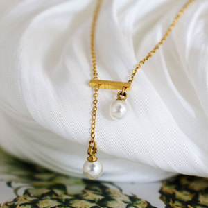 Collier pendentif en perles à pompon en acier inoxydable plaqué or 18 carats, résistant à l'eau et inaltérable, avec logo personnalisé pour femme - Product Image 2