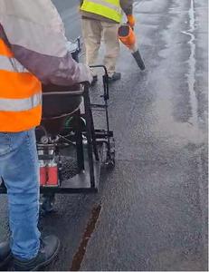 LONGSHUN Réservoir en acier inoxydable de 20 L, mini-pompe manuelle pour le remplissage de bitume, fissures dans les travaux de construction routière - Product Image 2