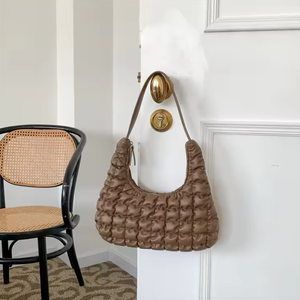 Bolso de mujer de estilo occidental de alta calidad con cremallera y borla simple, tipo bandolera. - Product Image 3