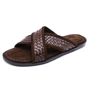 Vente en gros de <span class=keywords><strong>sandales</strong></span> arabes en <span class=keywords><strong>cuir</strong></span> véritable XINZI RAIN pantoufles arabes en plein air à semelle souple en <span class=keywords><strong>cuir</strong></span> véritable de haute qualité pour femmes et hommes - Product Image 4