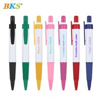 Stylo à bille en plastique léger avec logo personnalisé avec poignée en caoutchouc souple 1.0mm corps de sport pour promotions