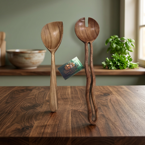 Juego de Servidores de Ensalada NatureGrip de Primera Calidad, Tenedor y Cuchara de Madera Hechos a Mano, Decoración de Mesa Gourmet para Servir en la Cocina, Juego de Cubiertos - Product Image 1