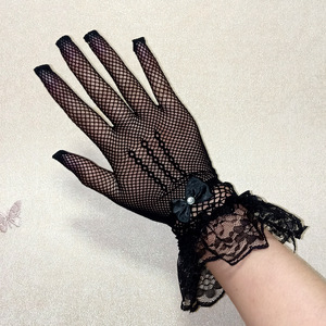 Gants Courts en Résille avec Strass et Nœud en Dentelle, Idéaux pour les Mariages d'Été, les Fêtes, les Spectacles et comme Accessoires d'Halloween - Product Image 3
