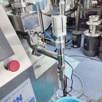 Machine de remplissage électrique SPX à pompe à engrenages à buse unique pour crème cosmétique produits liquides pour l'emballage de bouteilles en papier plastique alimentaire