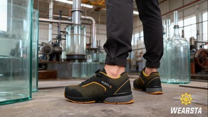 Chaussures <span class=keywords><strong>de</strong></span> <span class=keywords><strong>travail</strong></span> d'été <span class=keywords><strong>ultra</strong></span>-légères Bottes <span class=keywords><strong>de</strong></span> construction <span class=keywords><strong>de</strong></span> sécurité confortables et antidérapantes Protection des pieds en caoutchouc durable - Product Image 4