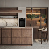 Meubles de cuisine en noyer au design européen moderne, personnalisation complète de la maison, service tout-en-un, panneau de porte en placage, évier inclus