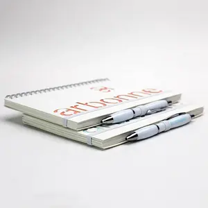Hardbound दैनिक योजनाकार 2022 उपहार सेट नोटबुक जर्नल और कलम