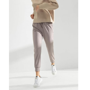 กางเกงจ็อกเกอร์เอวสูงน้ำหนักเบาของผู้หญิงมีกระเป๋า | กางเกงยืดระบายอากาศสำหรับยิมโยคะและความสบายในชีวิตประจำวัน - Product Image 5