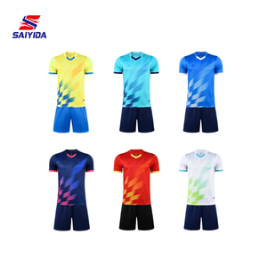 Nuovo commercio all'ingrosso classico <span class=keywords><strong>calcio</strong></span> uniforme set per adulti e bambini di alta qualità di <span class=keywords><strong>calcio</strong></span> t-shirt con Logo personalizzato di stampa - Product Image 1