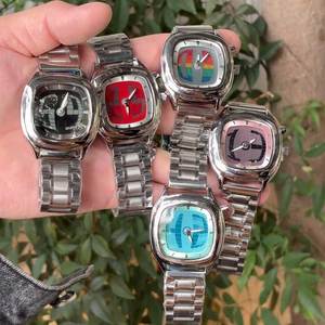 Nuovo <span class=keywords><strong>Orologio</strong></span> Digitale Millennium Stile <span class=keywords><strong>Vintage</strong></span> da Uomo, <span class=keywords><strong>Orologio</strong></span> al <span class=keywords><strong>Quarzo</strong></span> Impermeabile Quadrato di Tendenza di Nicchia - Product Image 4