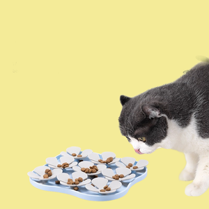 Gran oferta, almohadillas de alimentación de entrenamiento de comida lenta de silicona para mascotas de pétalos coloridos, alfombrilla para lamer perros - Product Image 1