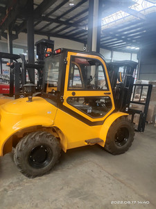 รถยกโรมาเนีย นอร์เวย์ ขับเคลื่อน 4 ล้อ ขับเคลื่อน 2 ล้อ สำหรับพื้นที่ขรุขระ รถยก 3 ตัน สำหรับใช้งานนอกถนน - Product Image 6