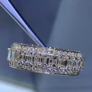 Anello di Lusso F644 per Donna con Diamanti Taglio Baguette, Colore D Naturale, Fede Nuziale Stile Eternity Completo - Product Image 6