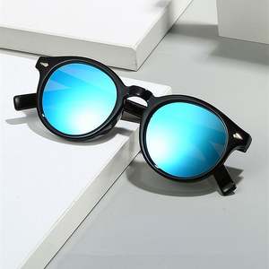 Lunettes de soleil polarisées rétro 2025 pour hommes et femmes avec logo personnalisé, protection UV400, monture transparente TR90, lunettes de soleil rondes pour hommes et femmes - Product Image 2