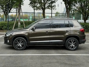 Volkswagen Tiguan 2024, SUV automatique, essence, 2.0T, 4 roues motrices, R-Line, haut de gamme, haute vitesse, VW Tiguan d'<span class=keywords><strong>occasion</strong></span> - Product Image 5