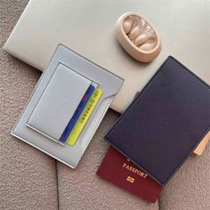 Funda de Pasaporte Delgada de Piel Sintética con Grabado en Relieve para Hombre y Mujer - Product Image 1