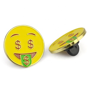 Pin Nhà Máy Giá Rẻ Mềm Men Cứng Mặt Cười Biểu Tượng Kim Loại Tùy Chỉnh Huy Hiệu Pin Vàng - Product Image 2