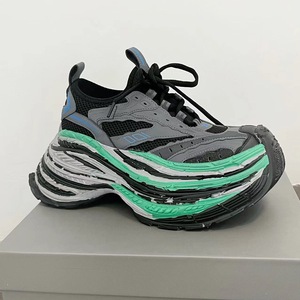 รองเท้าลำลองกีฬาสำหรับผู้ชายมาใหม่2024ฤดูหนาวรองเท้าผ้าใบผ้าตาข่ายแบบมีตะขอเกี่ยวทำจากหนังนิ่มติดโลโก้ตามสั่ง - Product Image 1