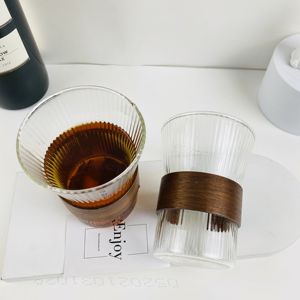 <span class=keywords><strong>Tasse</strong></span> <span class=keywords><strong>en</strong></span> verre nervuré à rayures verticales de style japonais de 300ml 10oz <span class=keywords><strong>tasse</strong></span> à café goutte à goutte avec manchon <span class=keywords><strong>en</strong></span> <span class=keywords><strong>bois</strong></span> - Product Image 3