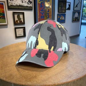 Casquette de baseball sportive tie-dye multicolore brodée en denim délavé avec impression en relief et personnalisation de lettres et motifs fruités - Product Image 4