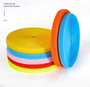 Tela de Gancho y Bucle de Nylon 100% Suave, Tamaño Personalizado de Fábrica, 280 Colores, Doble Autoadhesivo para Accesorios de Prendas, Bucle Suave Premium - Product Image 3