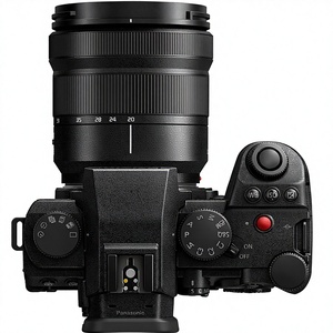 กล้องมิเรอร์เลส Panasonic S5IIX, ความละเอียด 24.2MP ฟูลเฟรม พร้อมระบบโฟกัสอัตโนมัติแบบเฟสไฮบริด, บันทึกภาพแบบไม่จำกัด 422 10-bit ด้วยเซ็นเซอร์ CMOS - Product Image 1