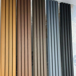 Revestimiento <span class=keywords><strong>de</strong></span> Pared <span class=keywords><strong>de</strong></span> Madera Plástica Compuesta (WPC) Resistente al Agua y al Fuego, Revestimiento <span class=keywords><strong>de</strong></span> Pared Decorativo para Exteriores, Panel <span class=keywords><strong>de</strong></span> Pared <span class=keywords><strong>de</strong></span> Estilo Europeo - Product Image 2