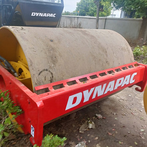 Rodillo compactador de neumáticos Dynapac usado, modelos CA251D, CA301, CA25, CA30, de 3 toneladas, con motor Cummins, tambor único, 75KW de alta potencia de excavación, modelo 2018, 50kN, en stock. - Product Image 3