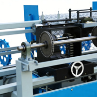 Machine de fabrication de clôtures à mailles losangées entièrement automatique pour ferme avec moteur PLC, engrenages et roulements, protection du bétail et des cultures, haute durabilité