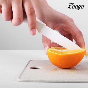 Juego de Cuchillos de Paja de Trigo de 4 Piezas con Cuchilla de Cerámica, Tabla de Cortar y Pelador, Set de Regalo - Product Image 4