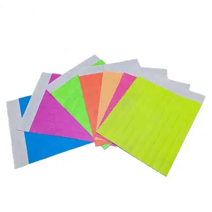 Günstige 3/4 Zoll Blätter druckbare Neon Farbe Tyvek Papier Armbänder einmalig verwenden