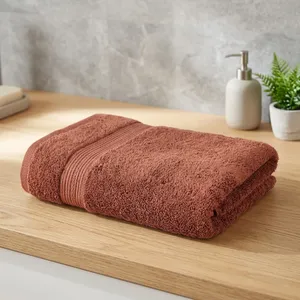 Serviette de bain en coton tissé avec logo personnalisé, 300 à 800 GSM, douce, luxueuse, pour hôtel, spa, textile de salle de bain, usage hôtelier haut de gamme - Product Image 1