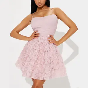 美しいサマードレス低MOQカスタムロゴストラップセクシーフィットとフレア3Dフラワーファッション夏服女性ドレス