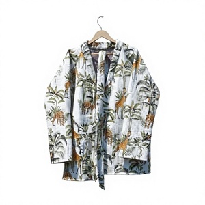 เสื้อแจ็คเก็ตแฟชั่นผู้หญิง ลายดอกไม้ ระบายอากาศได้ดี ผ้าควิลท์ เป็นมิตรกับสิ่งแวดล้อม ผ้าฝ้ายนุ่ม แห้งเร็ว สำหรับฤดูใบไม้ร่วงและฤดูหนาว เหมาะสำหรับงานเลี้ยงอย่างเป็นทางการ - Product Image 1