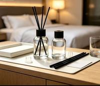 Diffuseur de parfum en verre de marque YM Premium avec bouchon à vis pour la décoration et l'assainissement de l'air à la maison et à l'hôtel