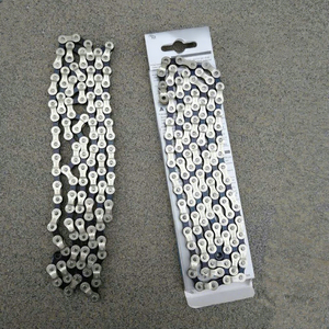 Cadena de Bicicleta de 8 Velocidades, Duradera, Negra Brillante, Electrochapada, para Bicicleta de Montaña - Product Image 1