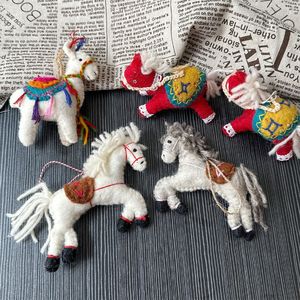 Nepalese handgemaakte wollen vilt sleutelhanger tas hanger voor poppen hangend dierenontwerp 31cm-50cm zonder vulling - Product Image 3