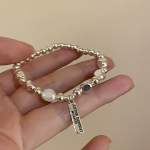 Brazalete de perlas barrocas para mujer, de lujo ligero, estilo sencillo y elegante, con efecto hierro roto, popular entre influencers, venta al por mayor, modelo exclusivo, lujo ligero - Product Image 5