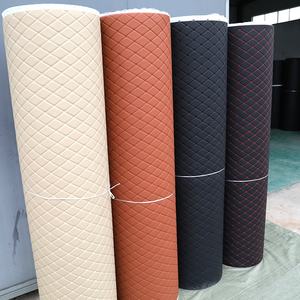 Tapis de sol de voiture en faux <span class=keywords><strong>cuir</strong></span> <span class=keywords><strong>matelassé</strong></span>, emballage en rouleaux avec différents design sur mousse, nouveauté - Product Image 3