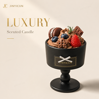 Vela Aromática de Lujo en Cerámica, Hecha a Mano con Cera de Soya, Diseño de Taza de Chocolate y Bayas, Regalo, Fragancia para el Hogar, OEM, Marca Privada