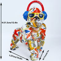 Nouveau design créatif Impression par transfert d'eau Oeuvre d'art animale Artisanat Statue de gorille colorée en résine avec casque d'écoute