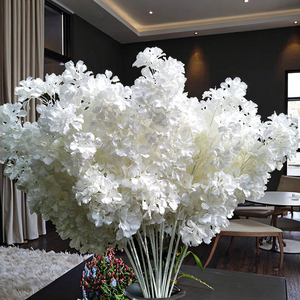 Fiori Artificiali Decorativi all'Ingrosso, Rami di Ciliegio in Seta Bianca di Alta Qualità per Matrimoni - Product Image 1