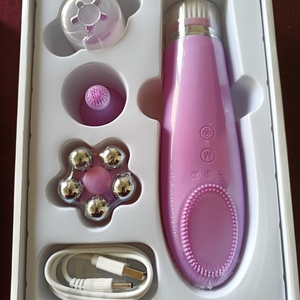 Brosse Nettoyante Électrique Visage 4-en-1 en Silicone Souple, Étanche, pour Nettoyage en Profondeur des Pores, avec Logo – Vente en Gros - Product Image 6