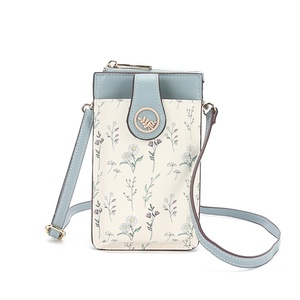 Sac à téléphone mini en cuir véritable pour femme, vente en gros Chine 2022, avec chaînes décoratives en PU écologique, petit support simple pour iPhone 13 - Product Image 3