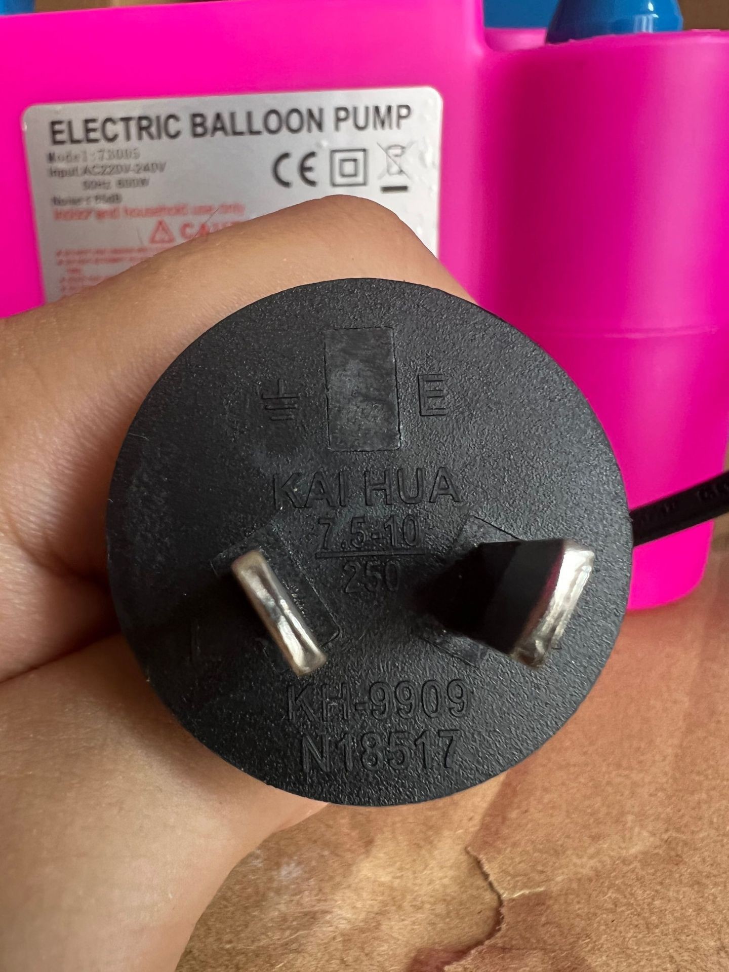 AU power plug
