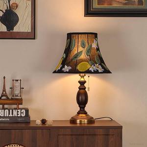 Lámpara LED Moderna para Sala de Estar, Estilo Lujoso, Lámpara de Escritorio de Alta Gama, Apta para Salas de Estar y Dormitorios - Product Image 4