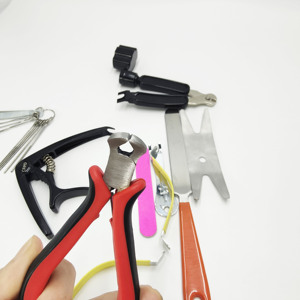 Kit <span class=keywords><strong>di</strong></span> Strumenti per <span class=keywords><strong>Chitarra</strong></span> da 26 Pezzi, Include Lime, Calibro ad Arco, Chiave Martin, Tagliacorde e Supporto per Piroli <span class=keywords><strong>di</strong></span> Accordatura, Essenziale per <span class=keywords><strong>Chitarra</strong></span> - Product Image 4